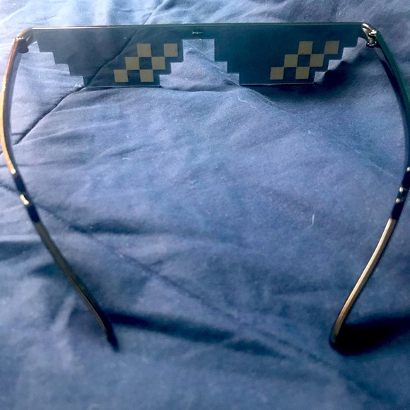 MLG Meme Glasses Cool Pixel Shades Minecraft - Picture 3 of 4